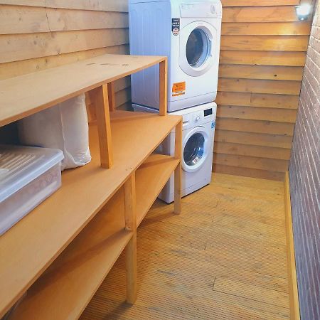 Sherwood Studio Annexe 1 Bedroom Entire Property Boston Bagian luar foto