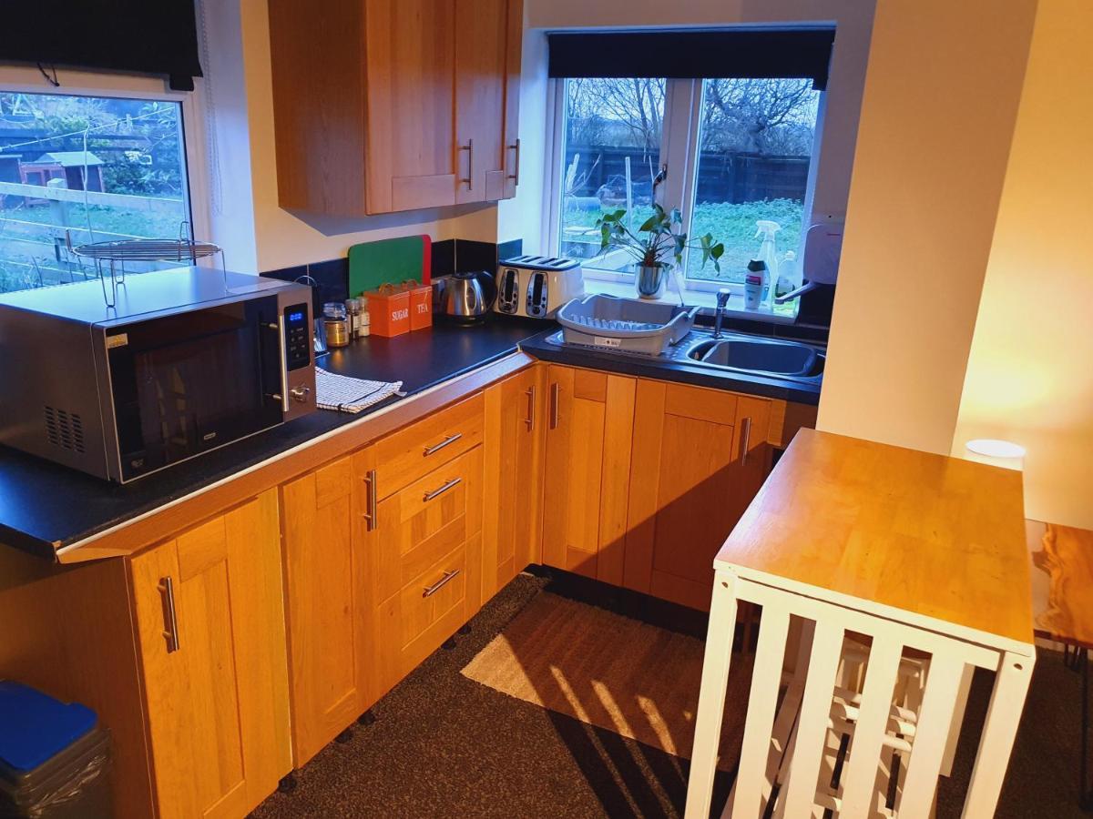 Sherwood Studio Annexe 1 Bedroom Entire Property Boston Bagian luar foto