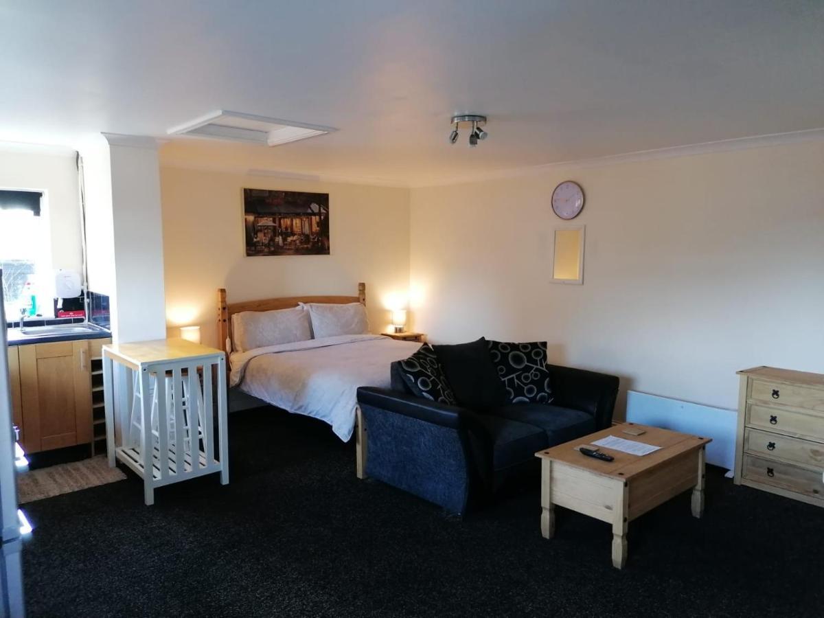 Sherwood Studio Annexe 1 Bedroom Entire Property Boston Bagian luar foto
