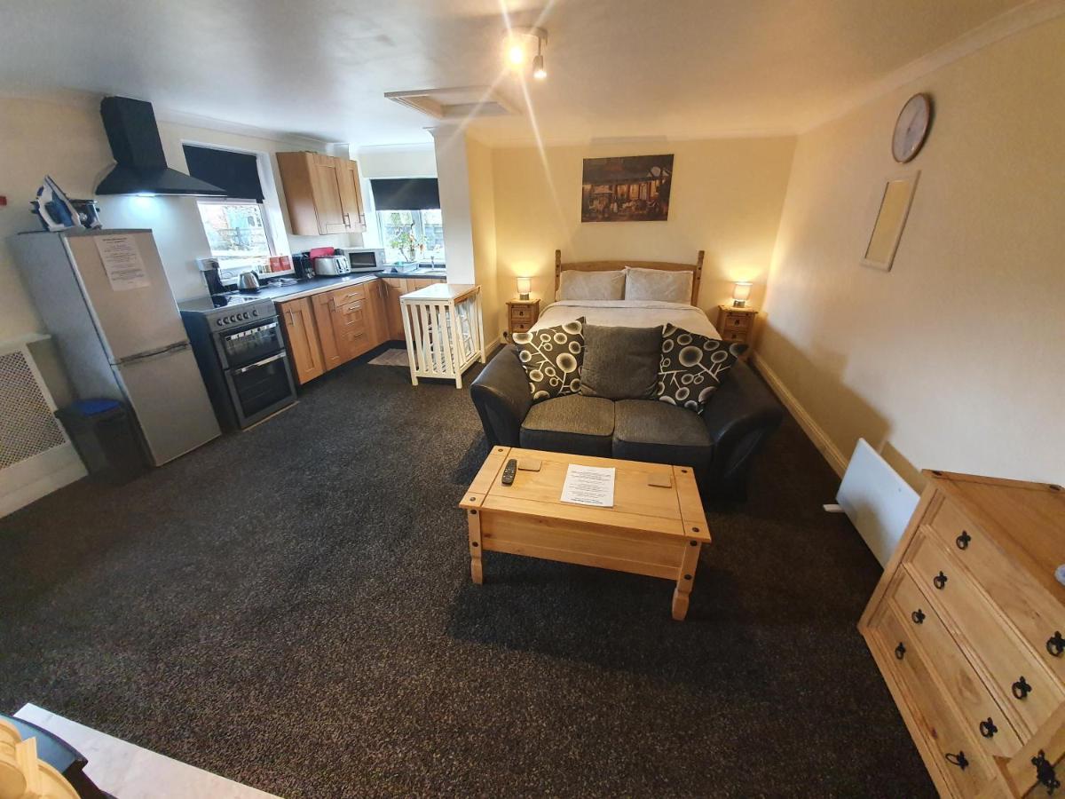 Sherwood Studio Annexe 1 Bedroom Entire Property Boston Bagian luar foto